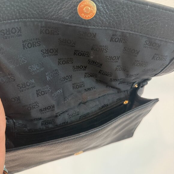 Michael Kors Black Leather Shoulder Bag with Gold Hardware - Picture 2 of 4